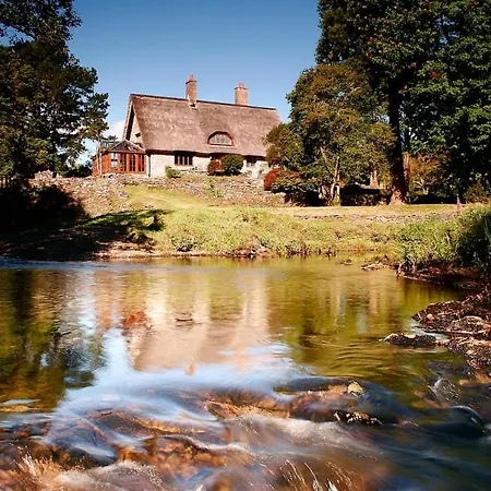 Glengarriff Lodge بيت للعطل