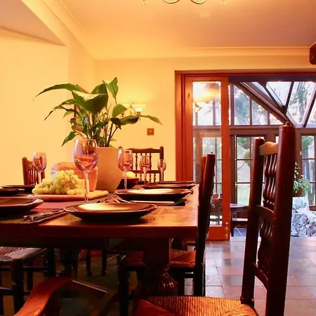 Glengarriff Lodge بيت للعطل غليغاريف